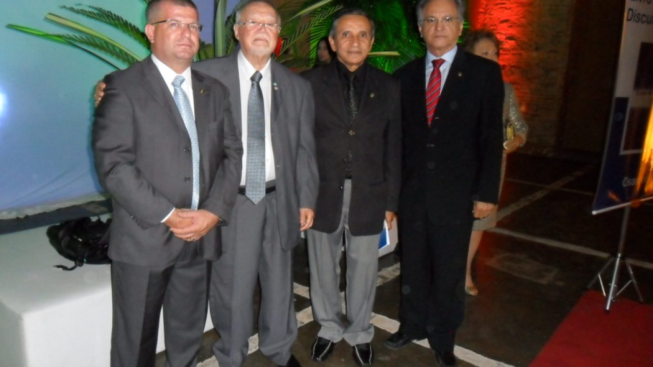 Esq p Dir: Dr. Alberto Tineu Jr - Presidente do CONFEP, Desembargador Rubem Angelo, Presidente do Tribunal Regional do Trabalho de Alagoas, Desembargador Severino Rodrigues dos Santos e o Desembargador Francisco Osani de Lavor